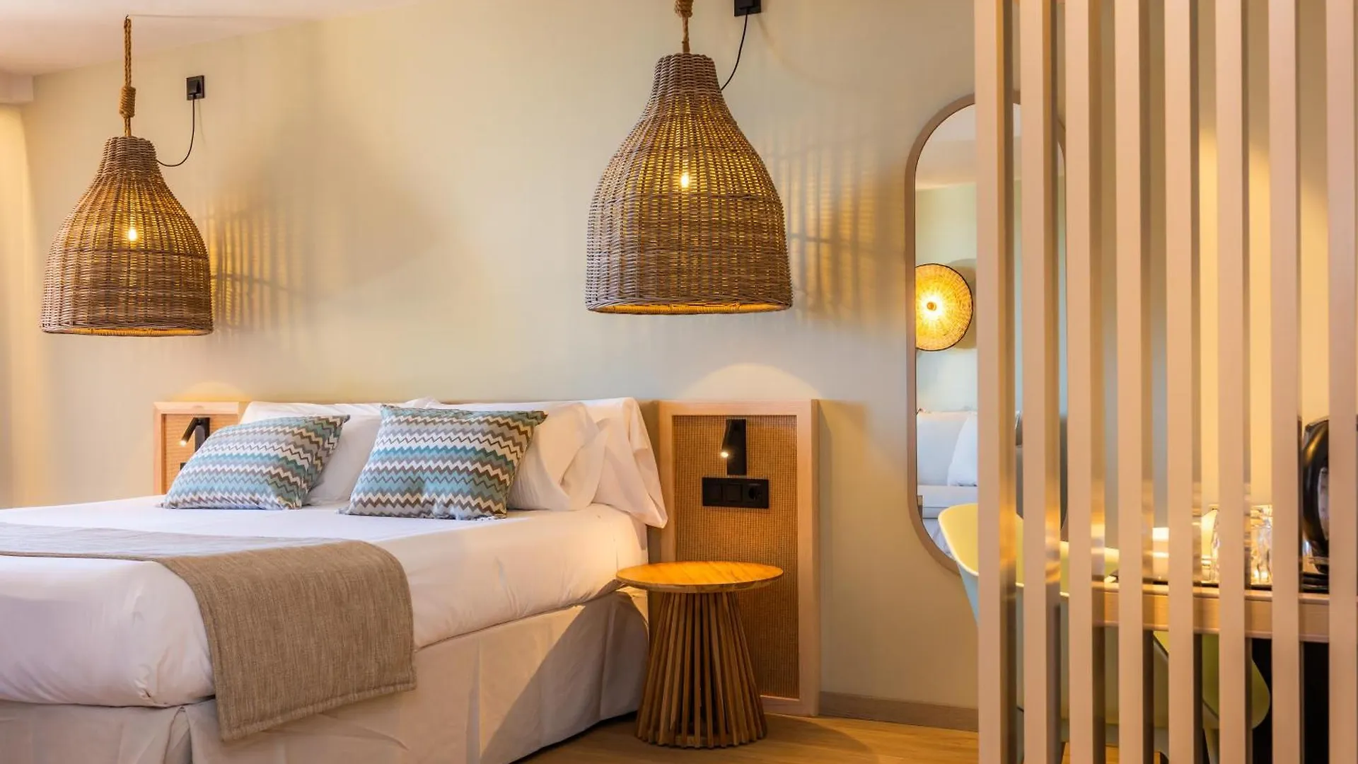 Marins Beach Club - Adults Only Hotel Cala Millor  4*, Cala Millor (Mallorca) Spain